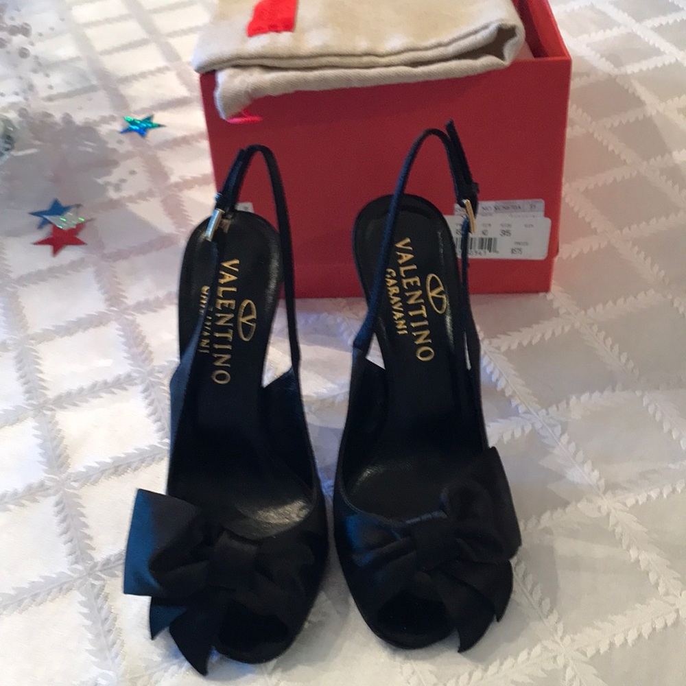 Valentino Garavani, Size 35, black satin high heels.